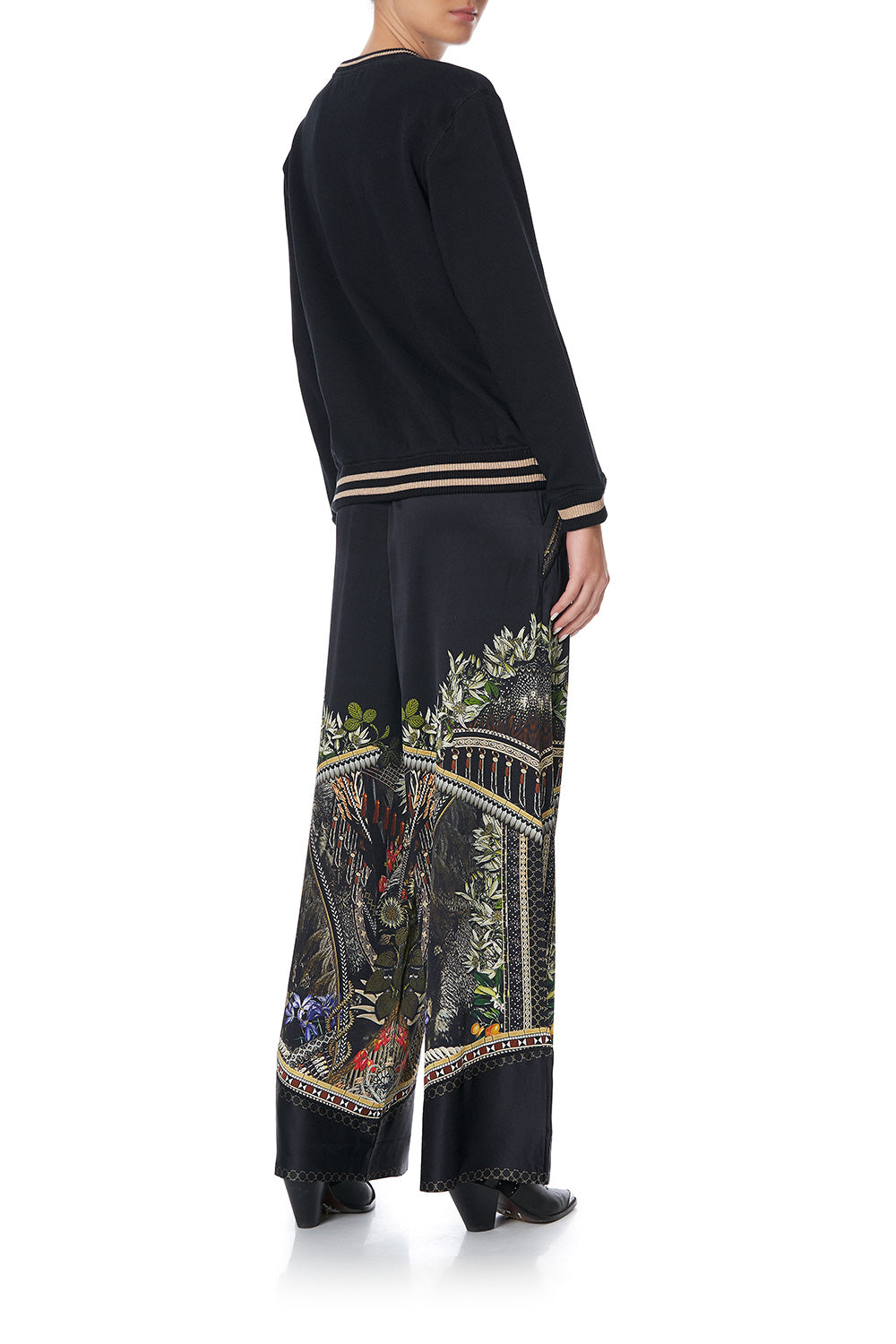 ROUND NECK SWEATER BOTANICAL CHRONICLES