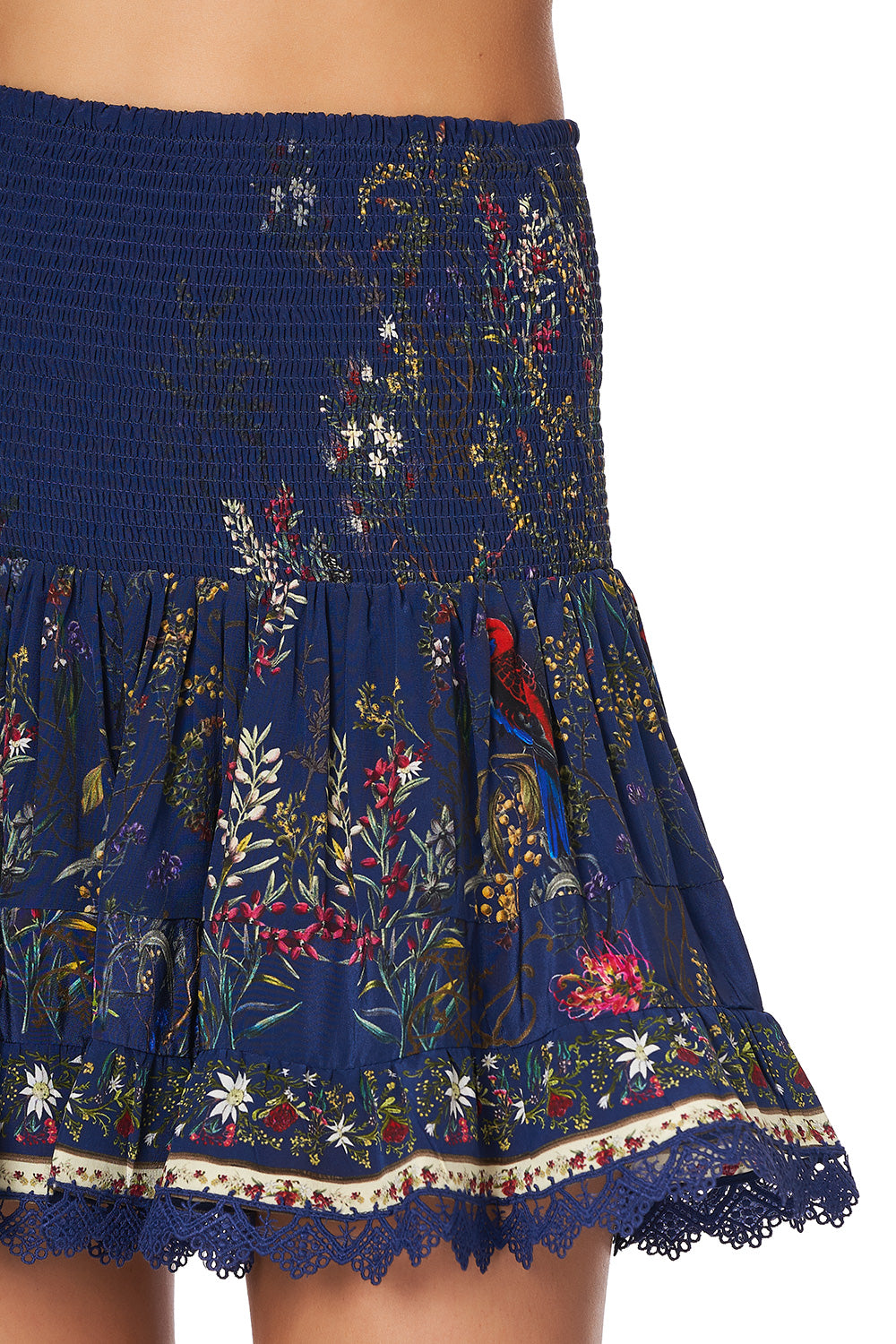 SHORT SHIRRED SKIRT WINGS IN ARMS