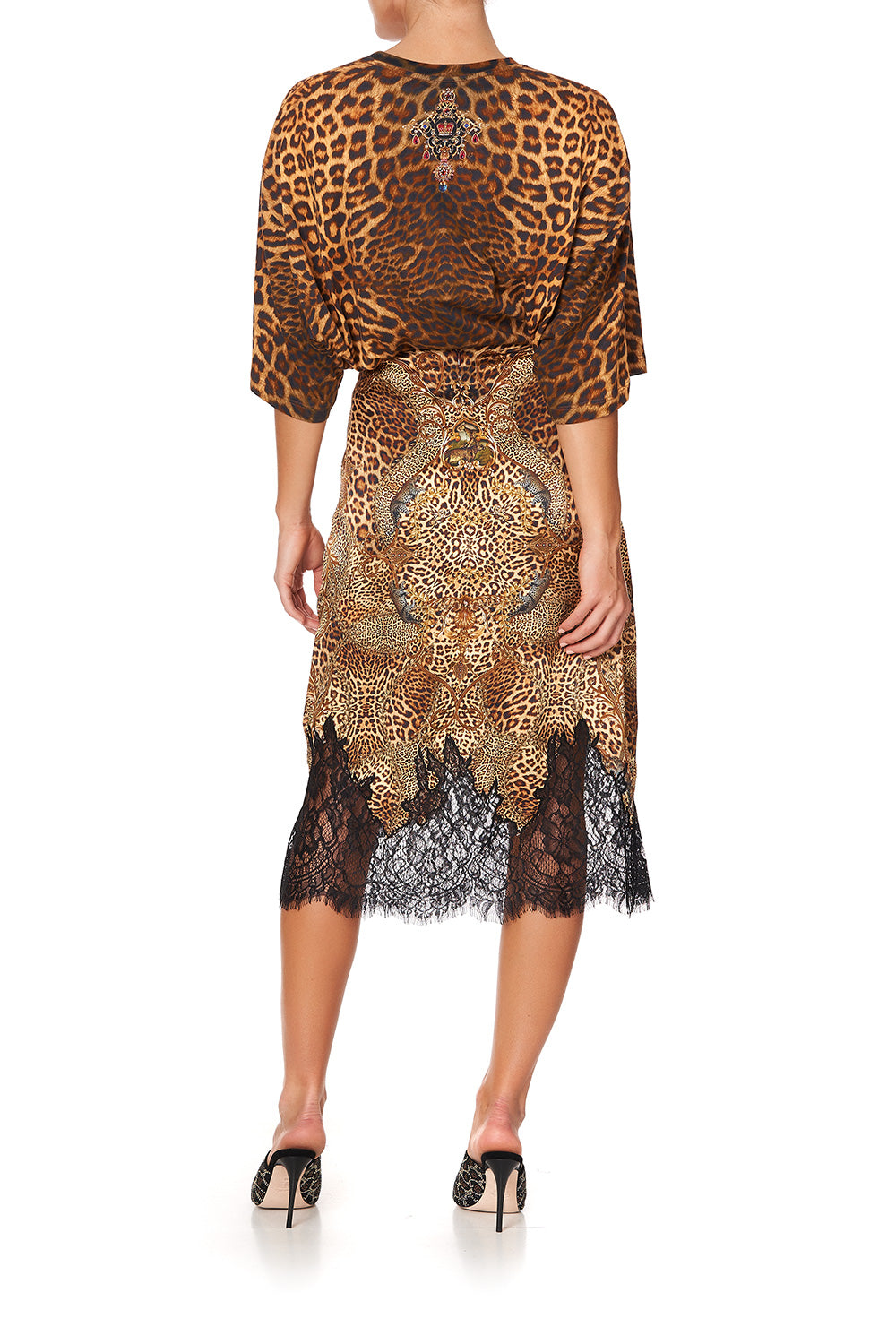 SUPER OVERSIZED TEE LADY LODGE