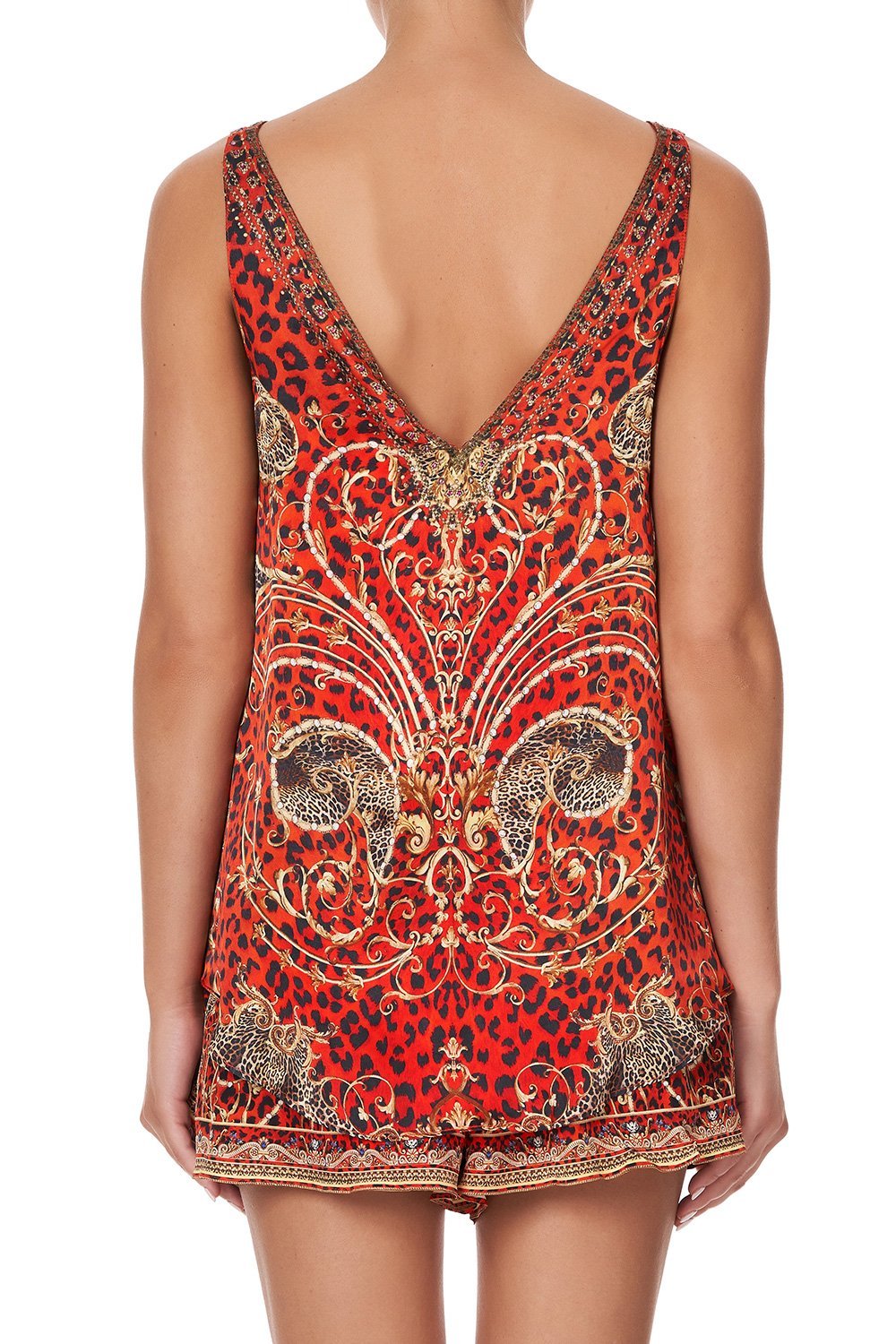 V NECK CURVED HEM CAMI SLAVE TO THE RHYTHM