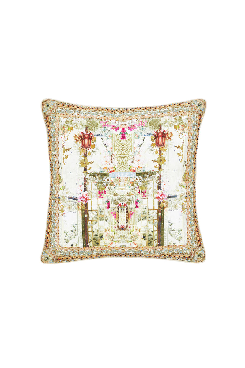 SMALL SQUARE CUSHION BATHING BOMBSHELL
