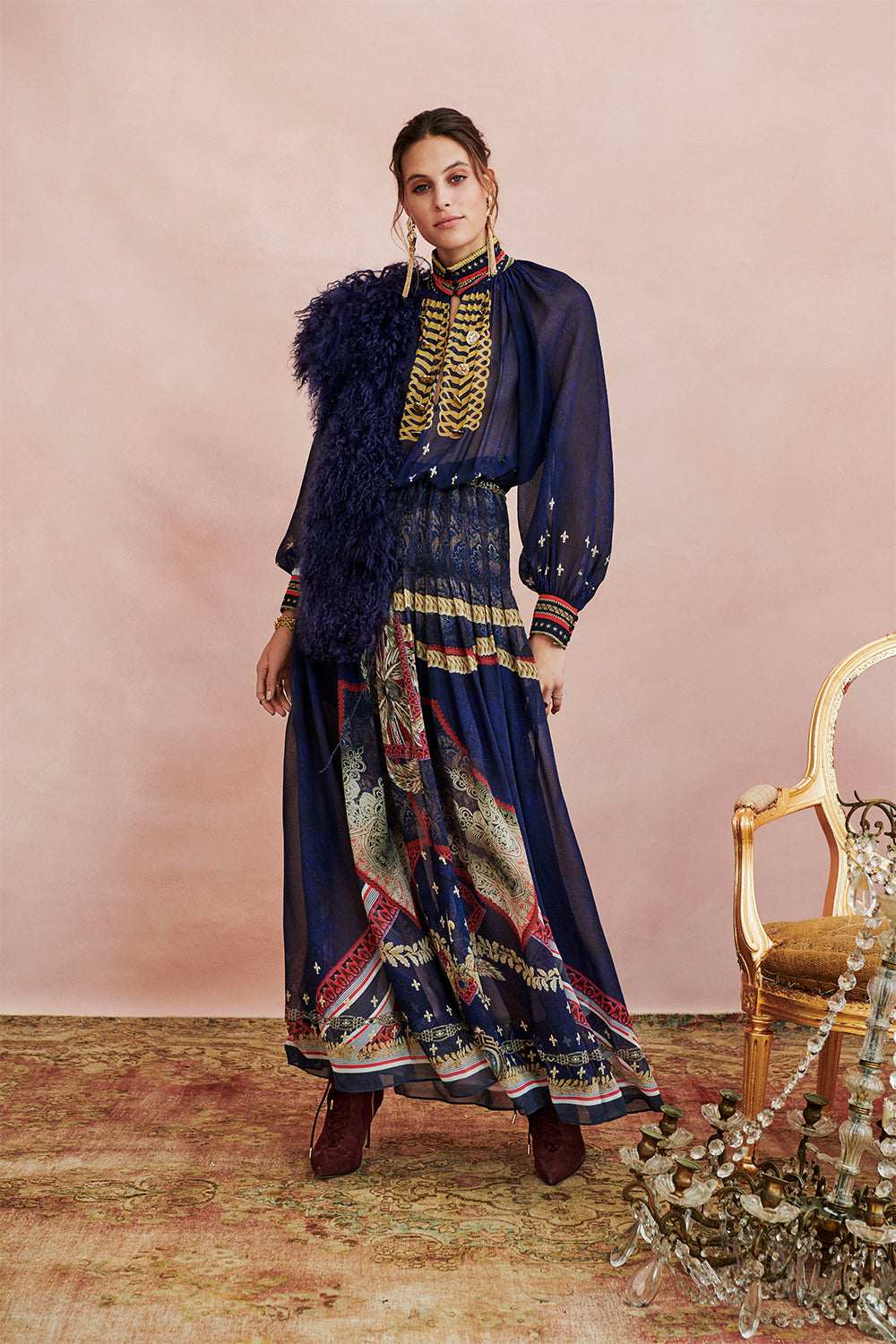 LONG SLEEVE DRESS WITH COLLAR THIS CHARMING WOMAN