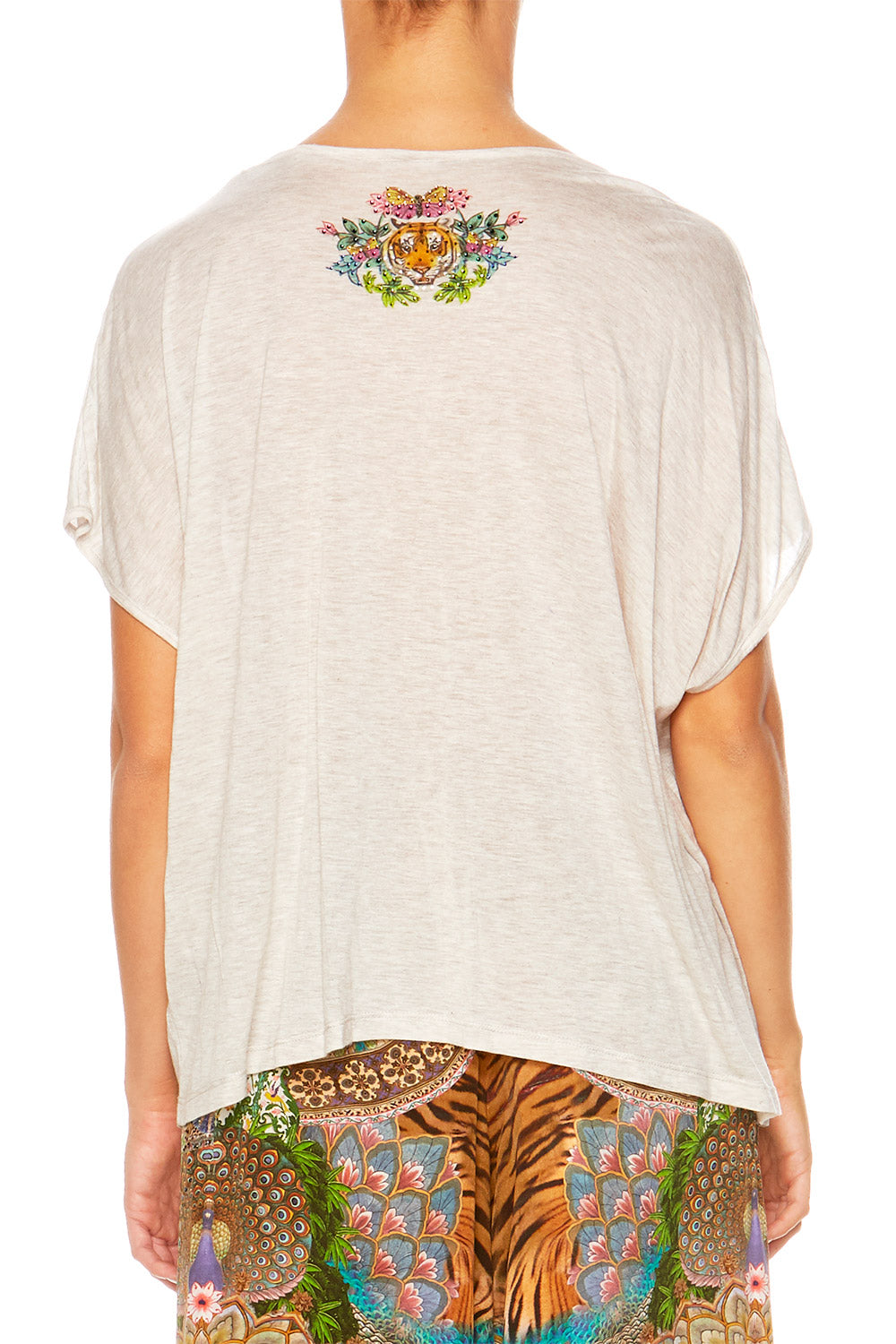 A WOMANS WISDOM ROUND NECK TEE