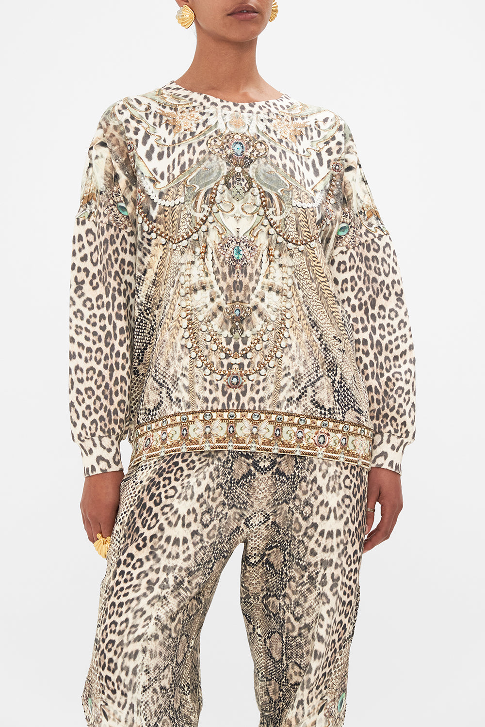 CAMILLA sweat shirt in Looking Glass Houses print