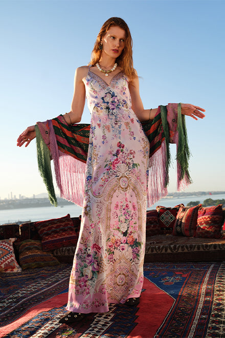 PALATIAL PASTELS