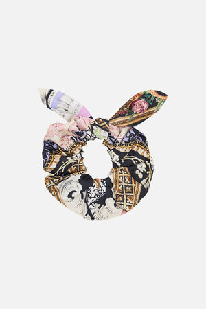 CAMILLA scrunchie in Florence Field Day print