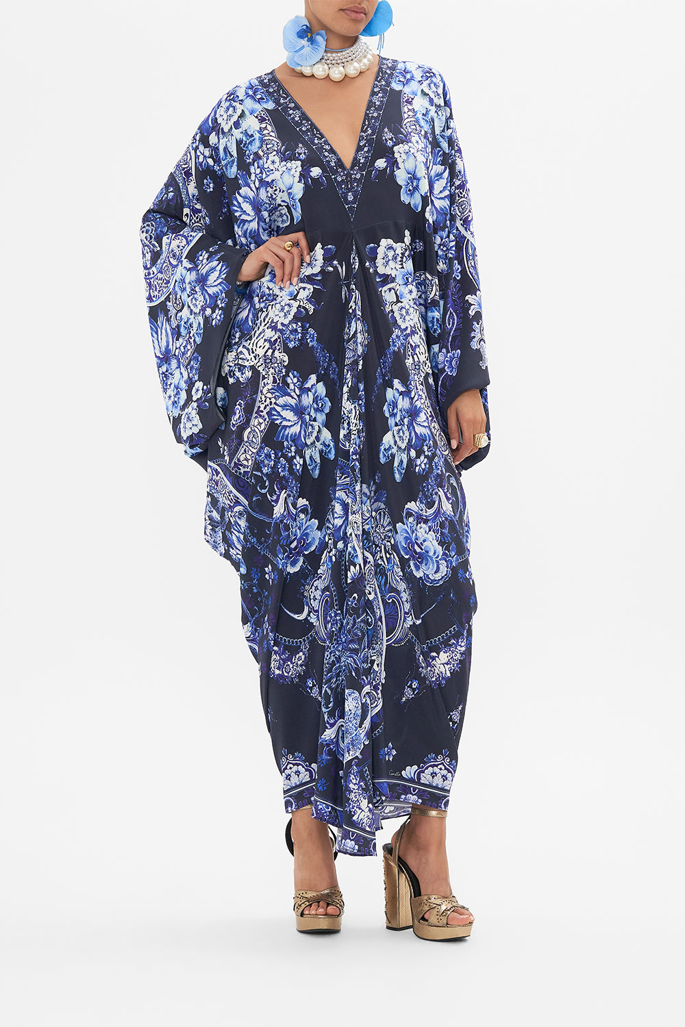 T Shape Long Kaftan Delft Dynasty CAMILLA AU – CAMILLA