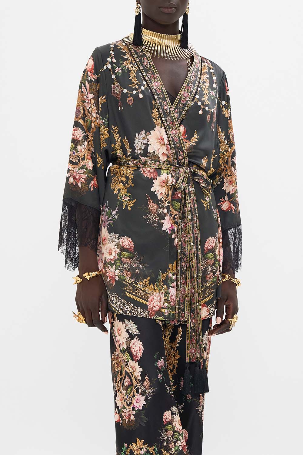 CAMILLA short kimono wrap in Dynasty Daze print. 