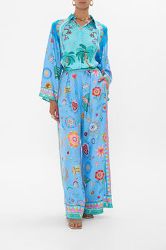 CAMILLA Tuck Front Pant in A Painted Village print