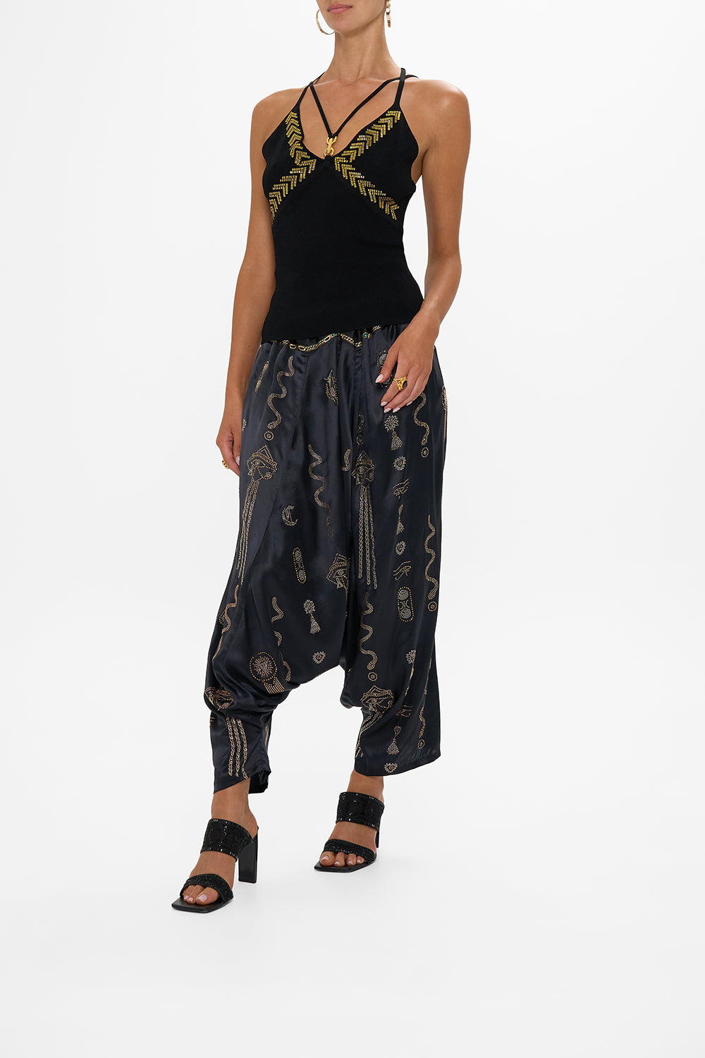 FITTED KNIT TOP WITH HARDWARE CALL ME CLEOPATRA