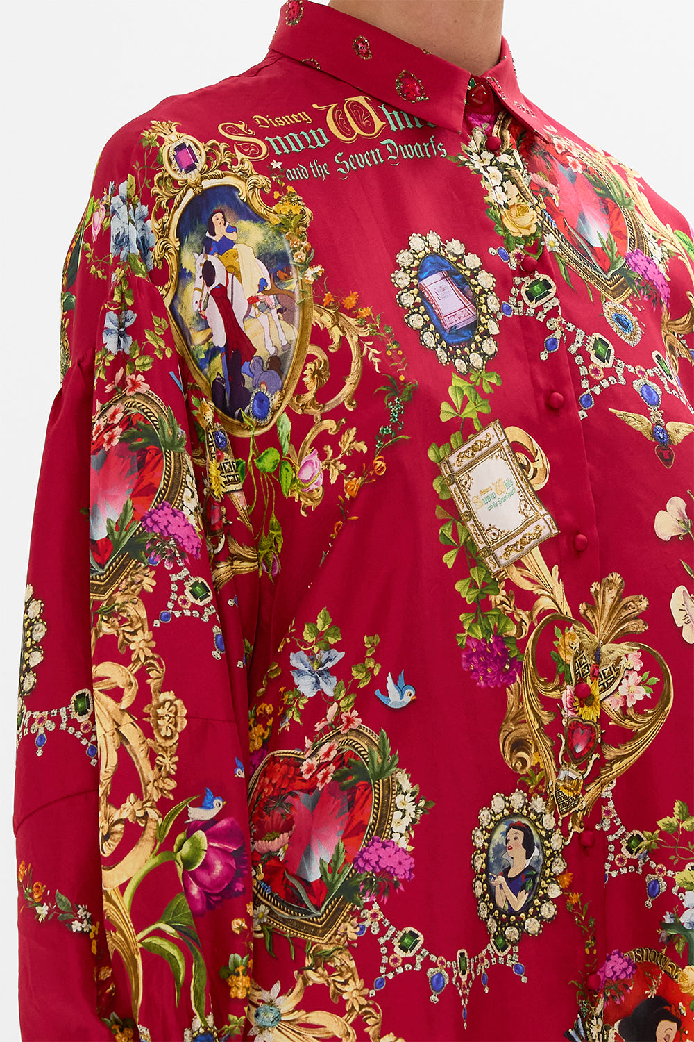 Disney CAMILLA silk blouse in Just One Bite Snow White print
