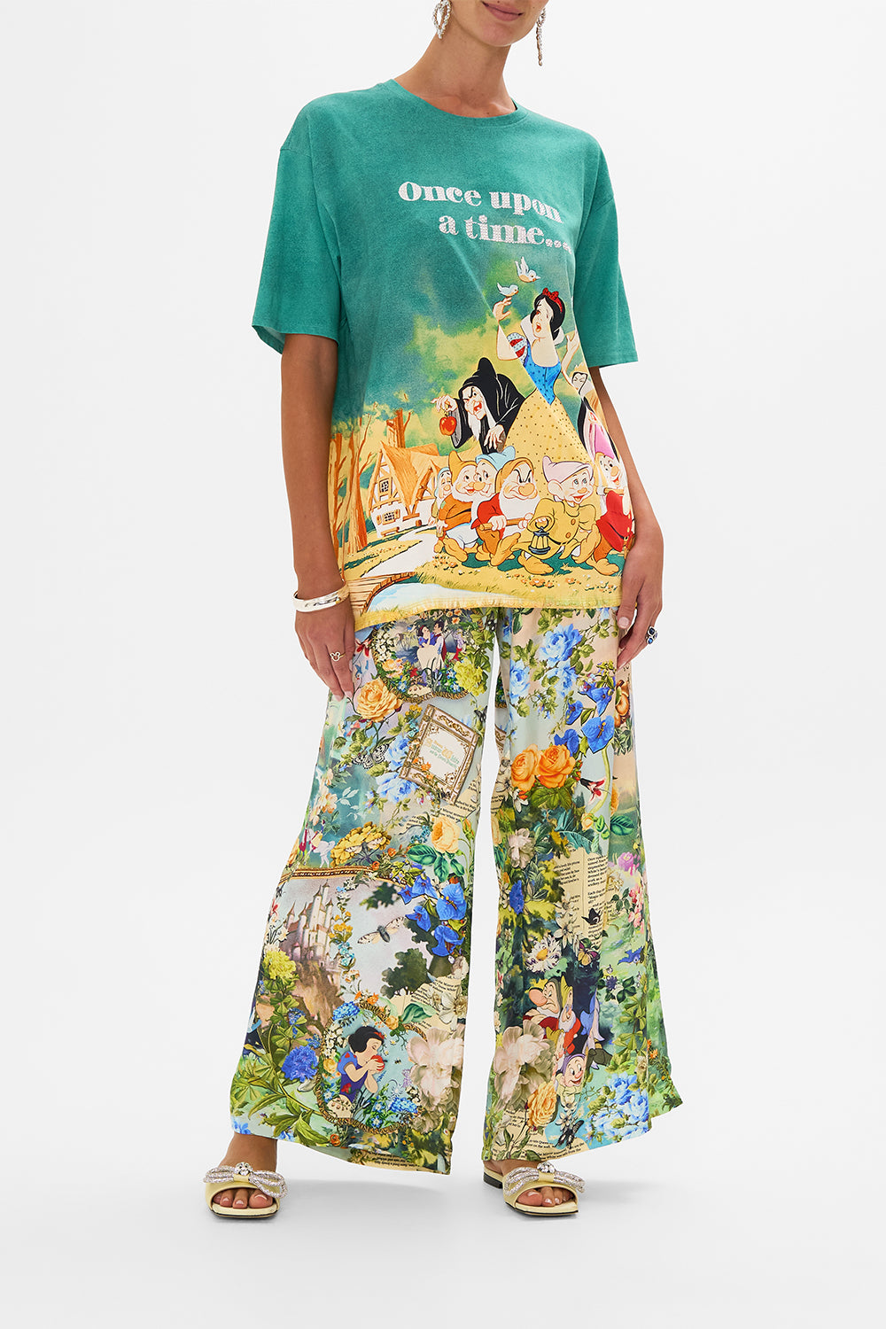 Disney CAMILLA band tee in The Kindest One of All print