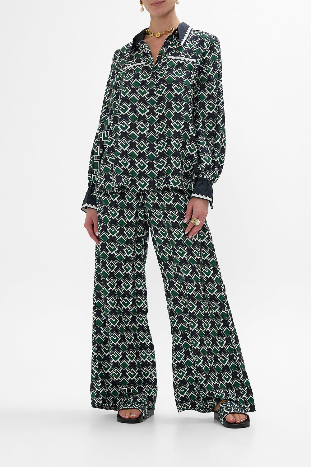 CURVED COLLAR BLOUSE WITH POCKETS MY PORTO PEN PAL