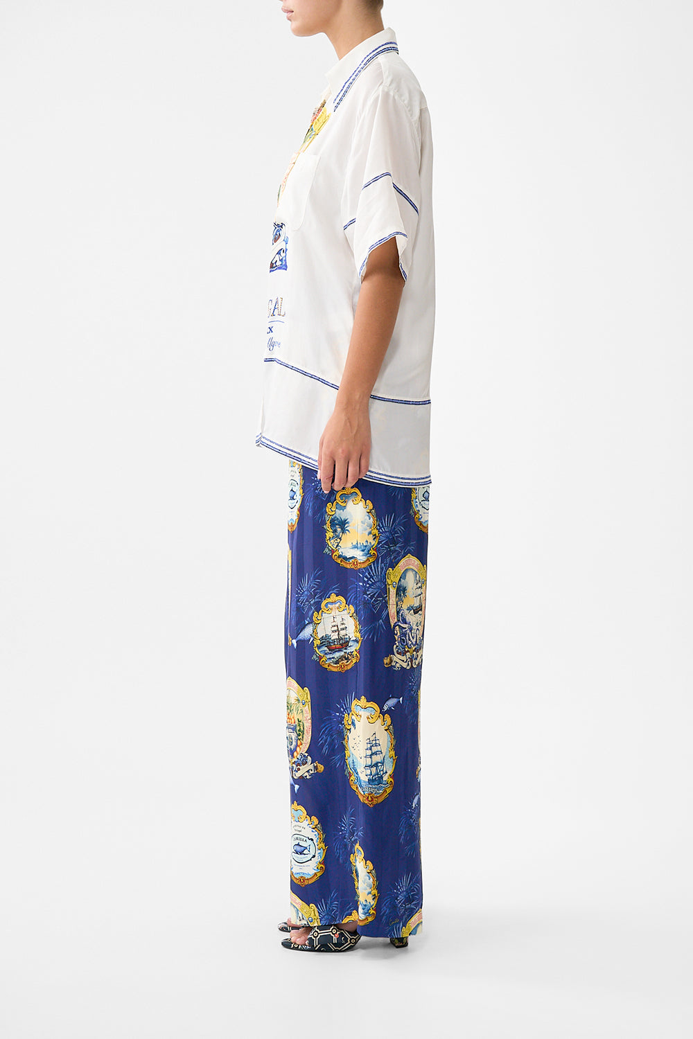 OVERSIZED SHIRT SONG OF SAINT ANTHONY