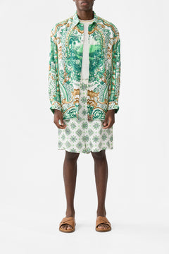 FIXED WAIST MID LENGTH WALK SHORT CORRIDOR OF CALM