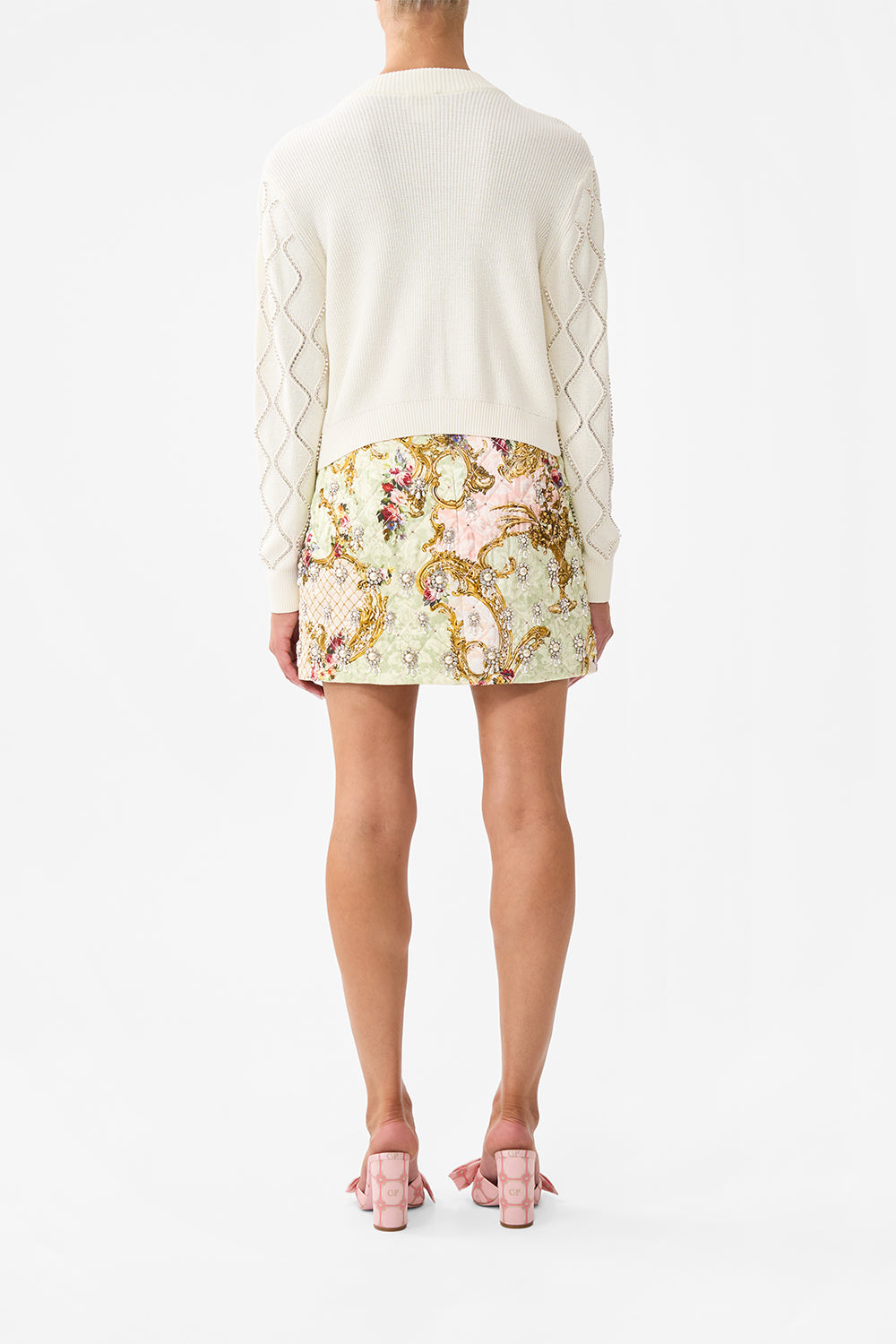 The CAMILLA CROPPED KNIT CARDIGAN THE QUEENS QUARTERS