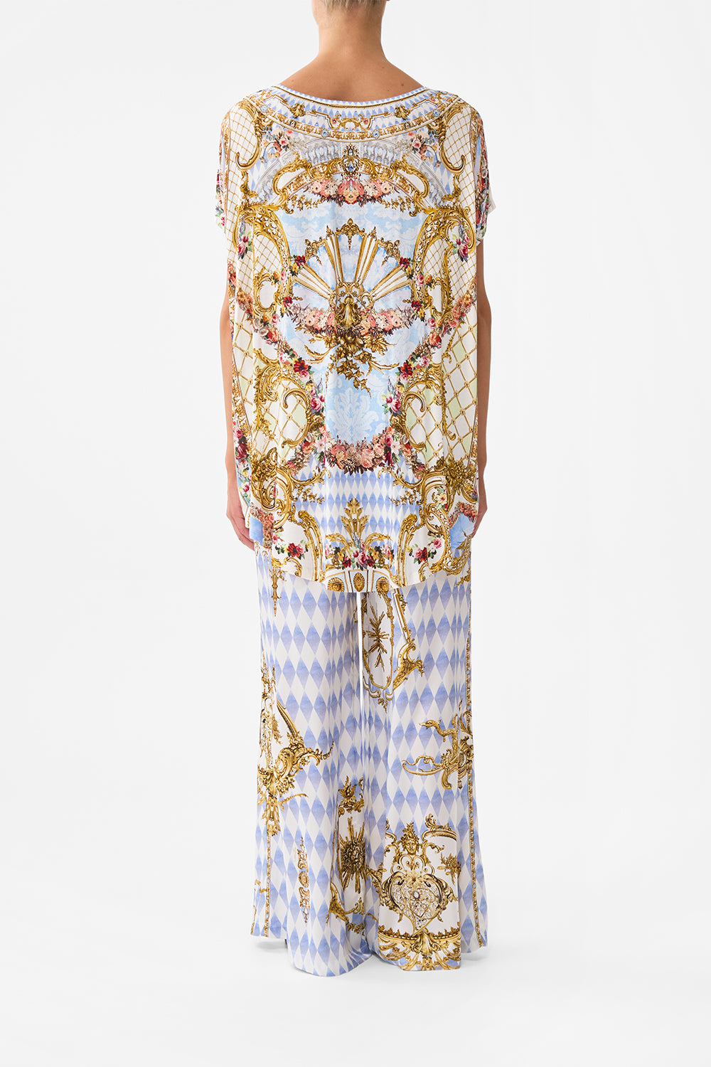 LOOSE FIT TEE THRONE GAMES