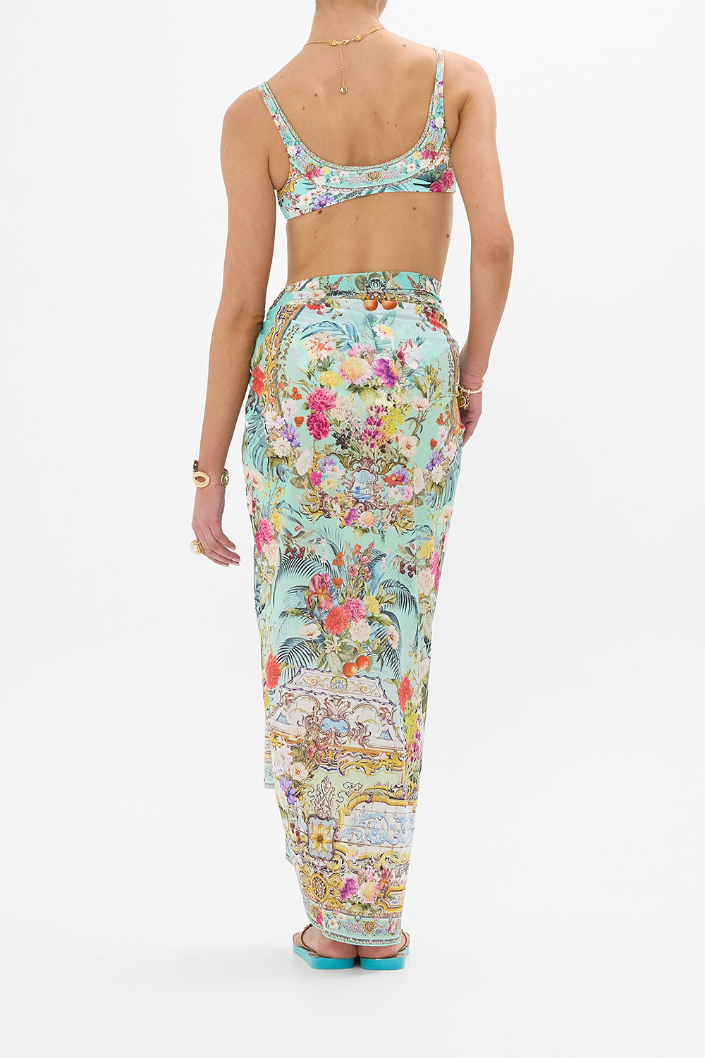 LONG SARONG GARDENS OF QUELUZ