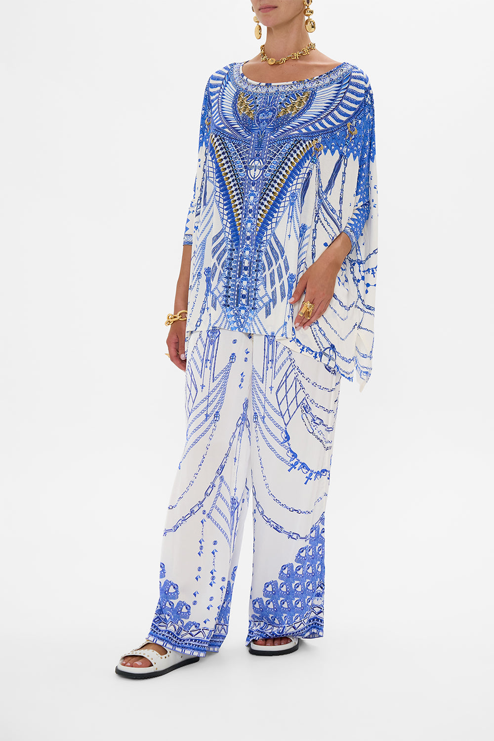 SCOOP NECK SLOUCH TEE DANCING WITH DAYLIGHT