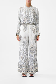 The CAMILLA Lounge Pant in our Marble Heaven print.