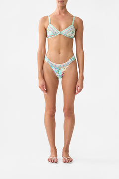 The CAMILLA Regular Bikini Bottom With Ruched Knot Sides in our Just Coasting print.