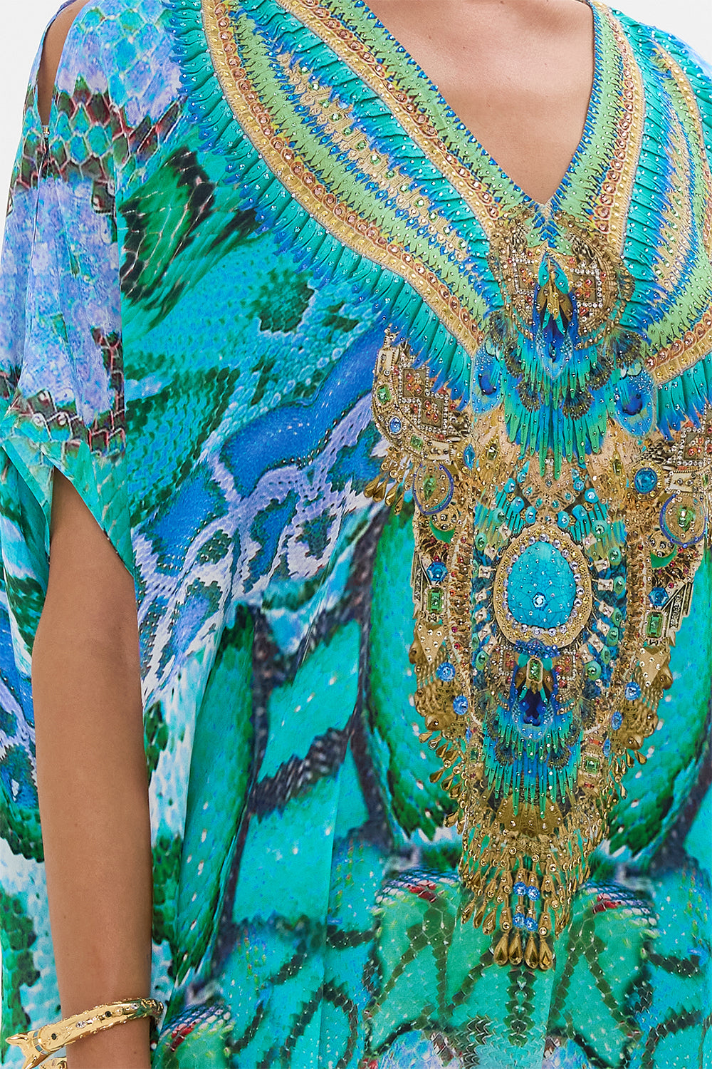 SLIM FIT KAFTAN WITH SPLIT LAND OF WONDER