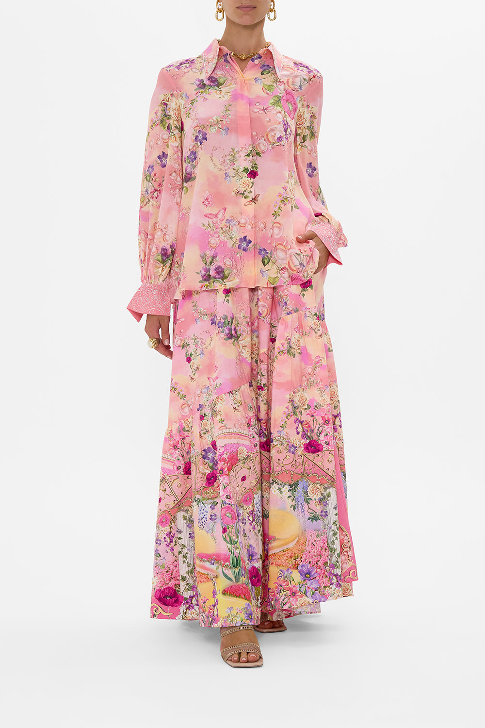 CAMILLA Curved Collar Blouse in Totally Ozmopolitan Print