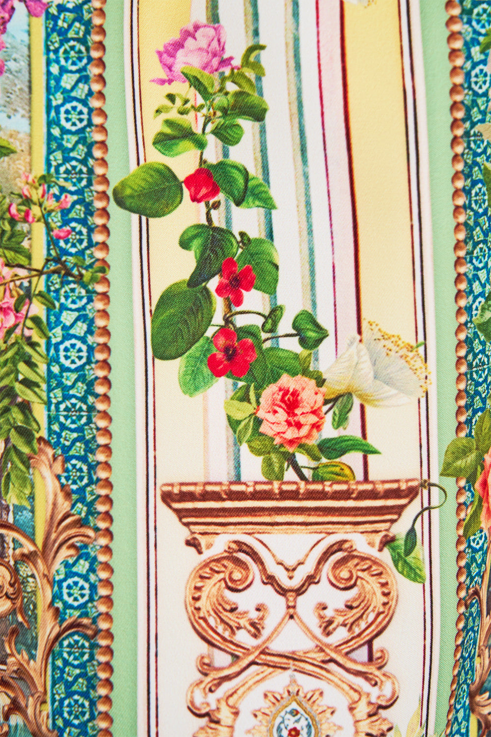 MID LENGTH BOARDSHORT WITH ELASTIC WAIST TALES OF TOPKAPI PALACE