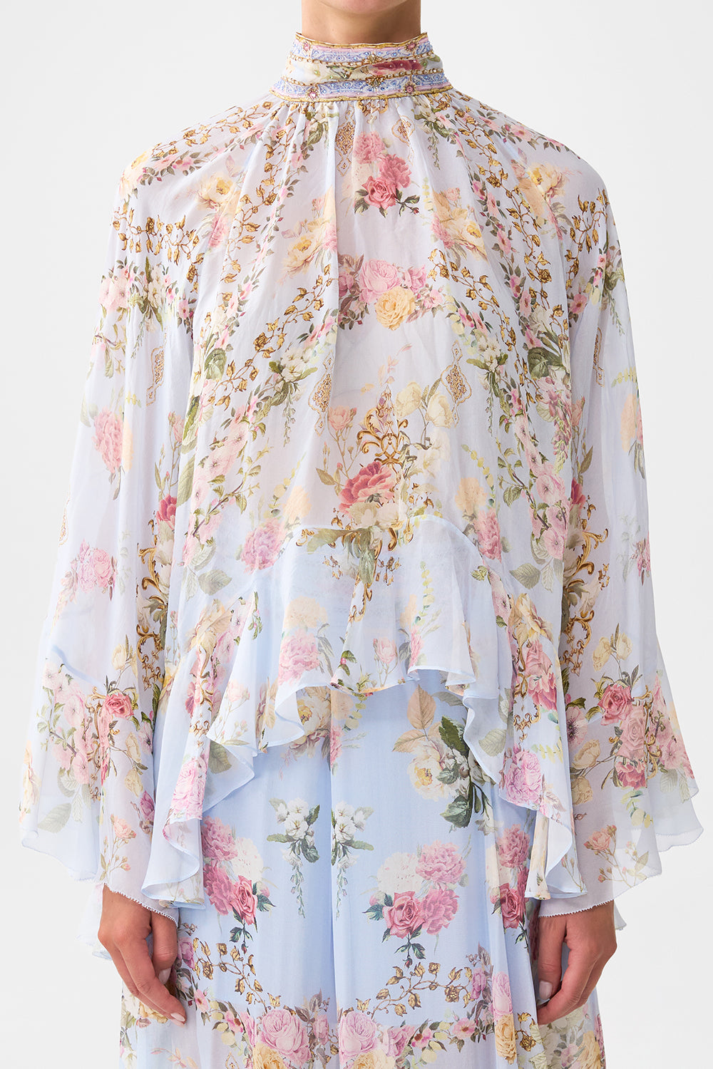 COLLARED LONG SLEEVE TOP WITH RUFFLES TILED IN TIME