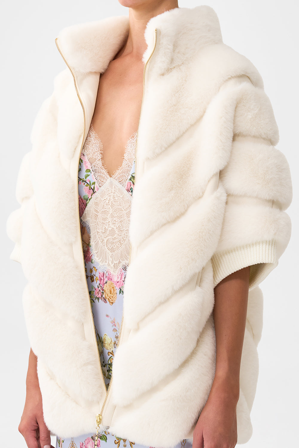 FAUX FUR SHORT SLEEVE SLOUCH JACKET TILED IN TIME