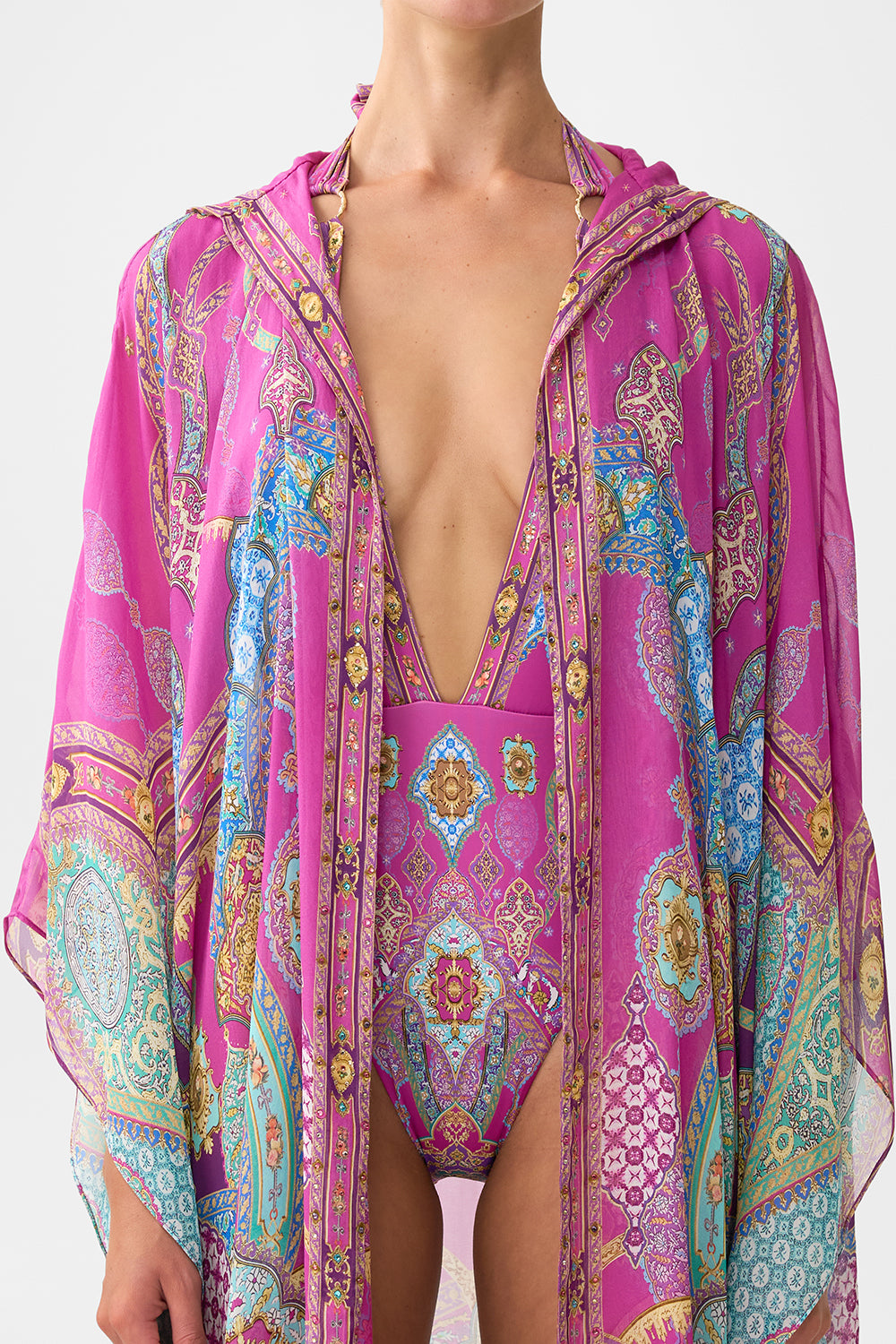 OVERSIZED ROBE CONCUBINES, SULTANS & COURTIERS