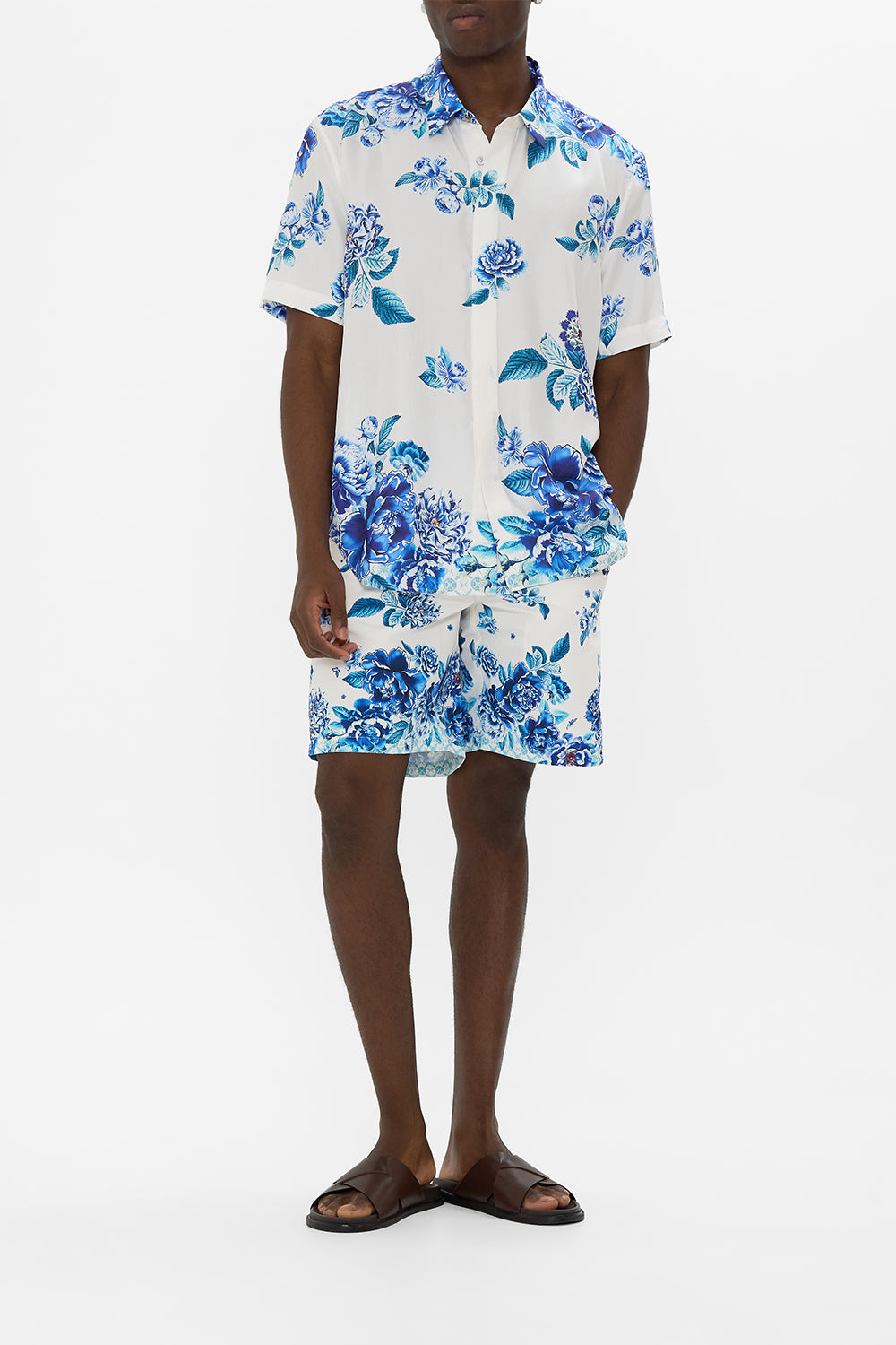 MID LENGTH TRAIL SHORT WITH FIXED WAIST A CERAMIC GARDEN