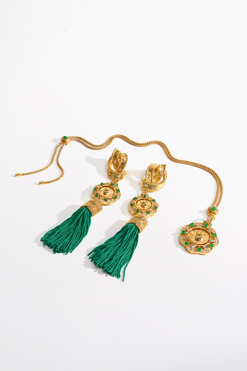 The CAMILLA FIERCE FOLKLORE PENDANT NECKLACE GOLD