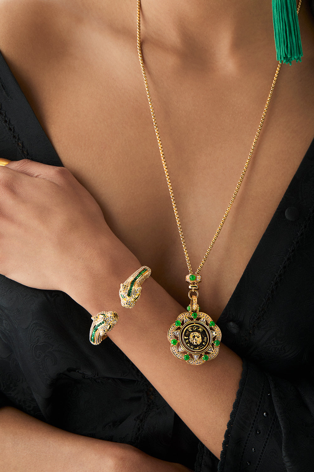 The CAMILLA FIERCE FOLKLORE PENDANT NECKLACE GOLDGOLD