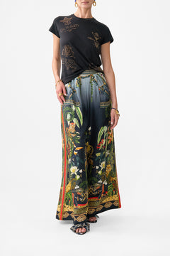 WIDE LEG TROUSER WITH FRONT POCKETS READY FOR MY WELCOME DRINK