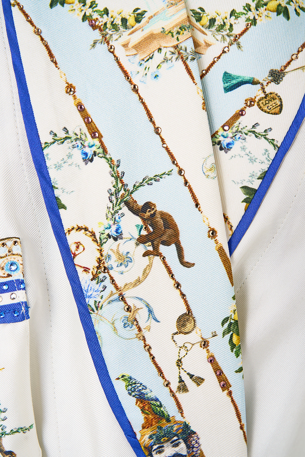 The CAMILLA LONG ROBE WITH TIE VENUS ON A VESPA