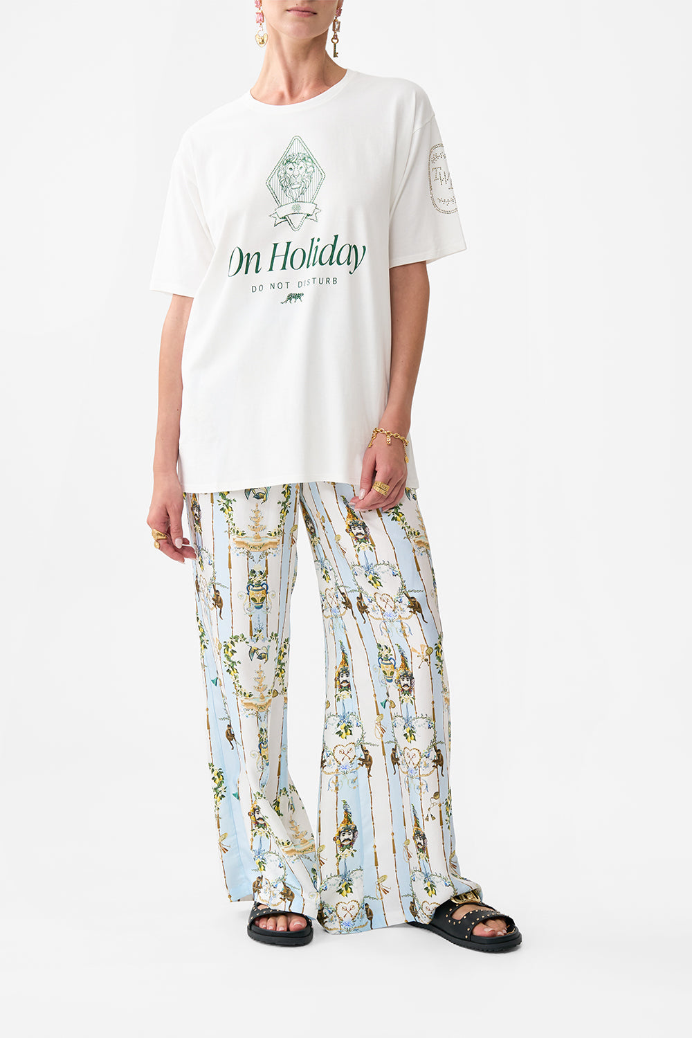 OVERSIZED BAND TEE VENUS ON A VESPA