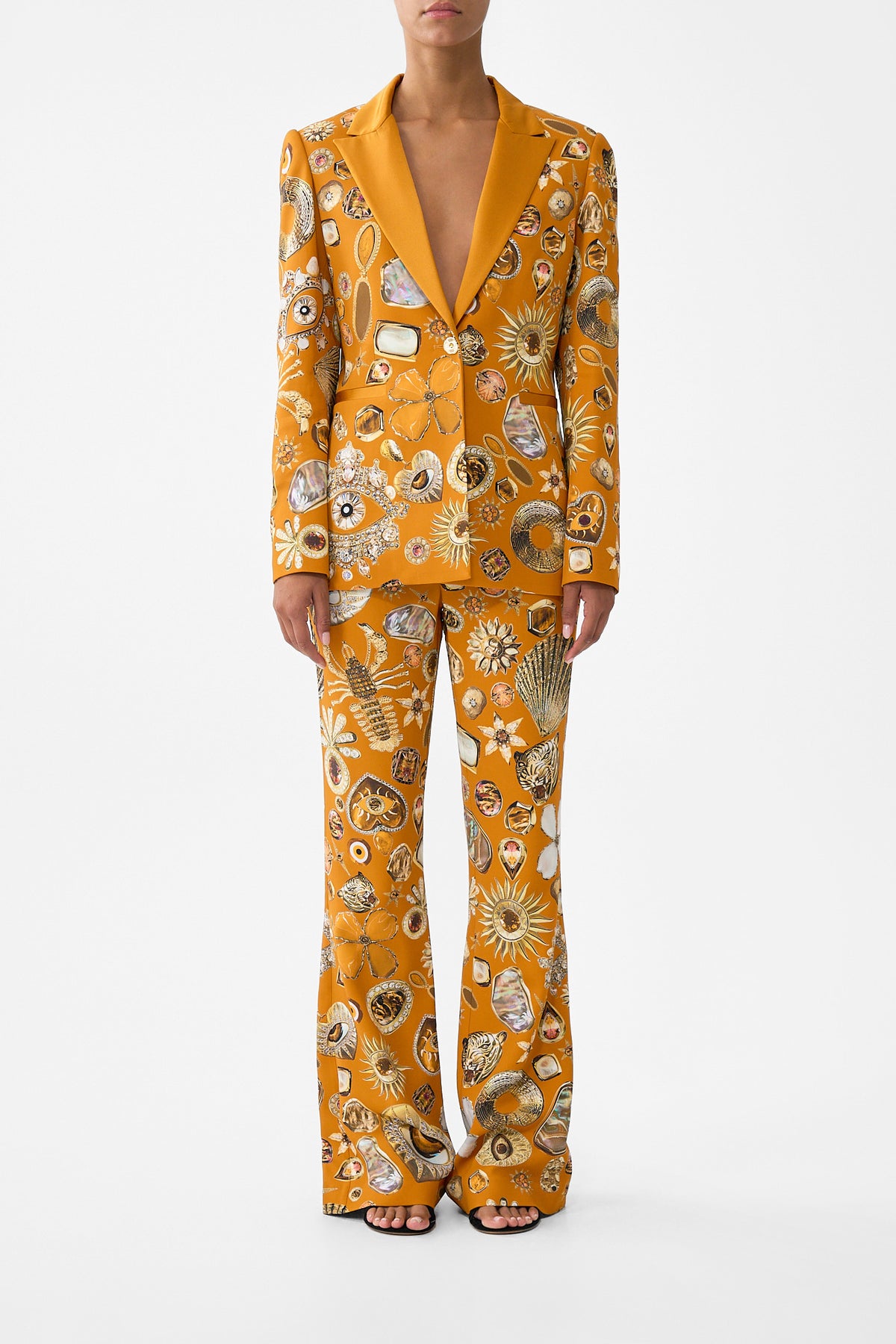 The CAMILLA SINGLE BREASTED PEAK COLLAR BLAZER TALISMANS OF TURKIYETALISMANS OF TURKIYE