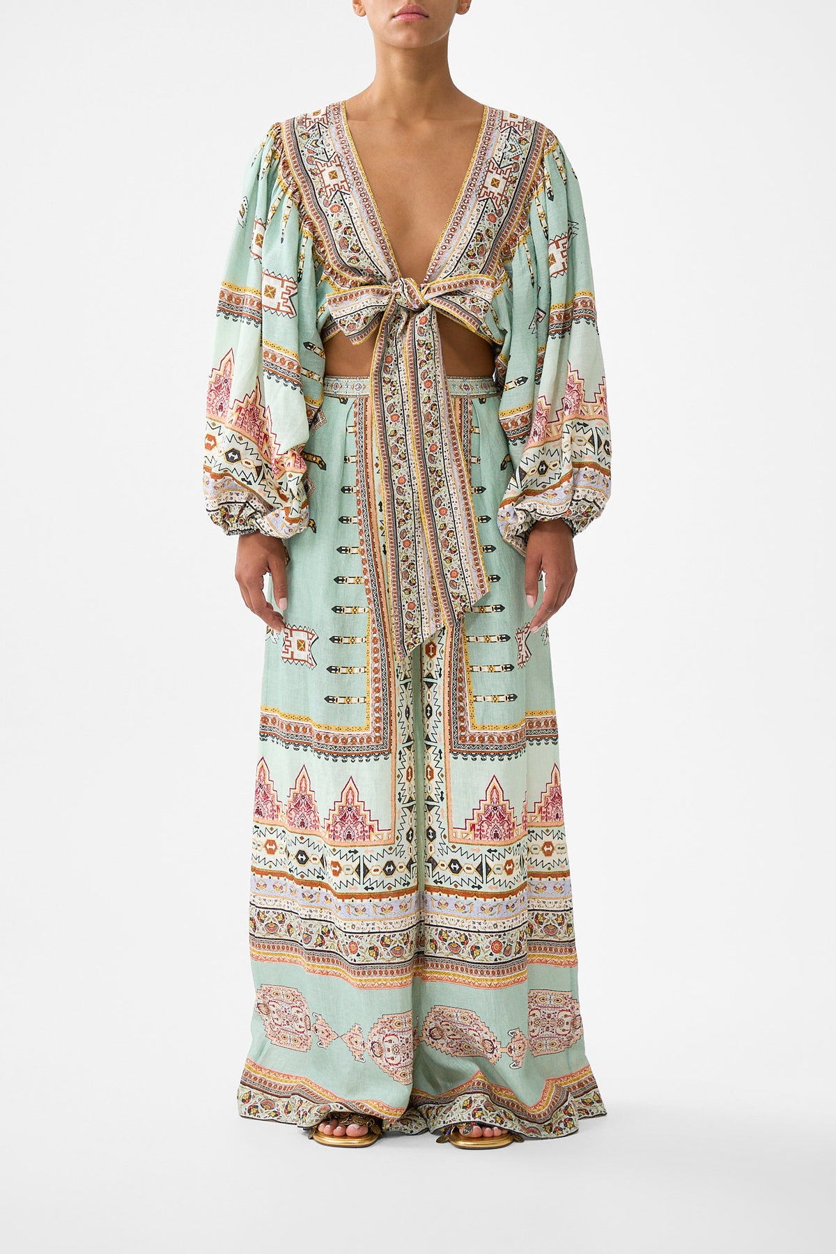 CROPPED BLOUSON SLEEVE TIE FRONT TOP LEGEND HAS IT