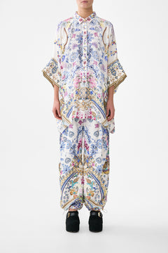 BATWING SHIRT ALL ABOUT THAT LACE