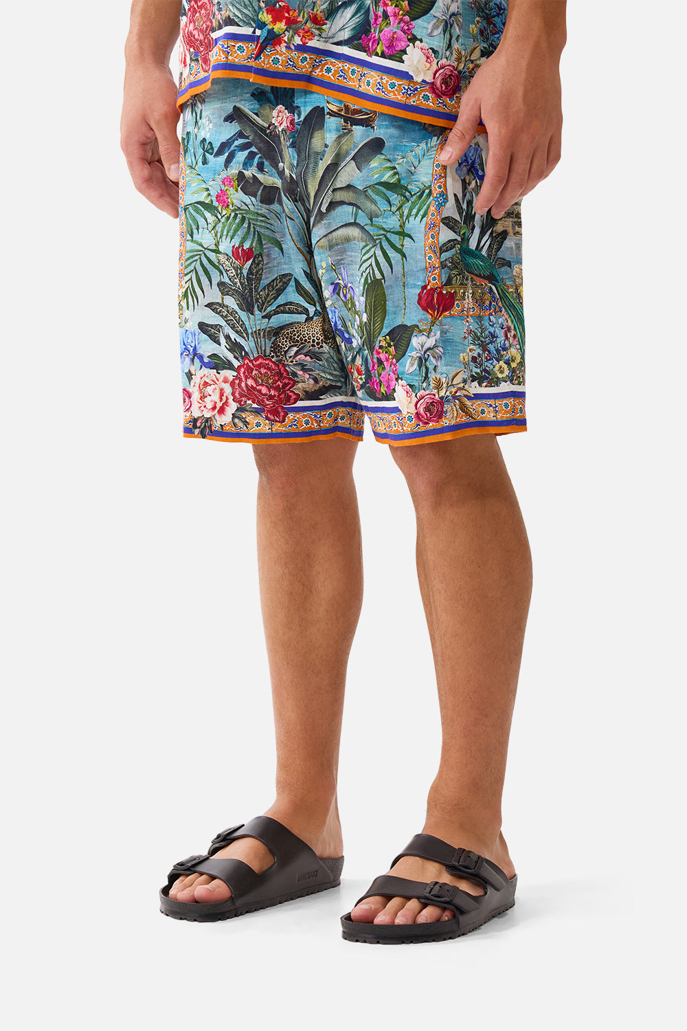 LONG WALK SHORT WITH ELASTIC BACK BODRUM BOTANICALS