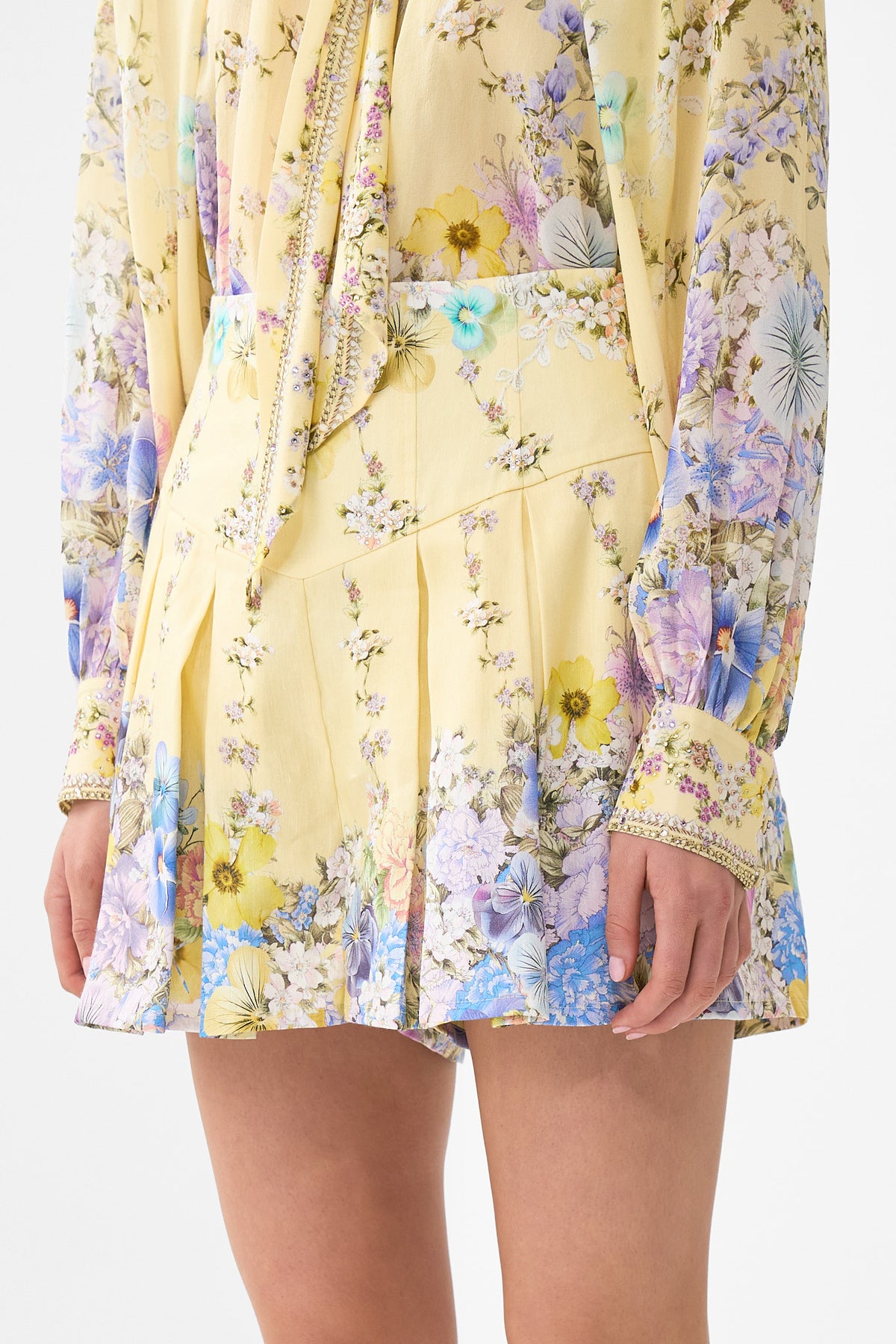 The CAMILLA CORSET WAIST SHORT DARLING BUDS