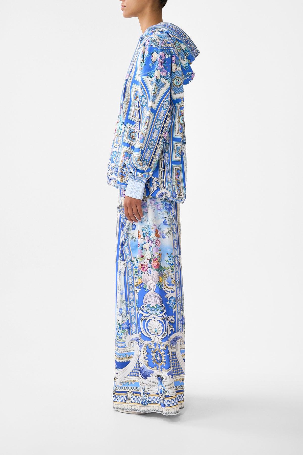 The CAMILLA CONTRAST BAND OVERSIZED HOODIE WITH POCKETS OTTOMAN OPULENCE