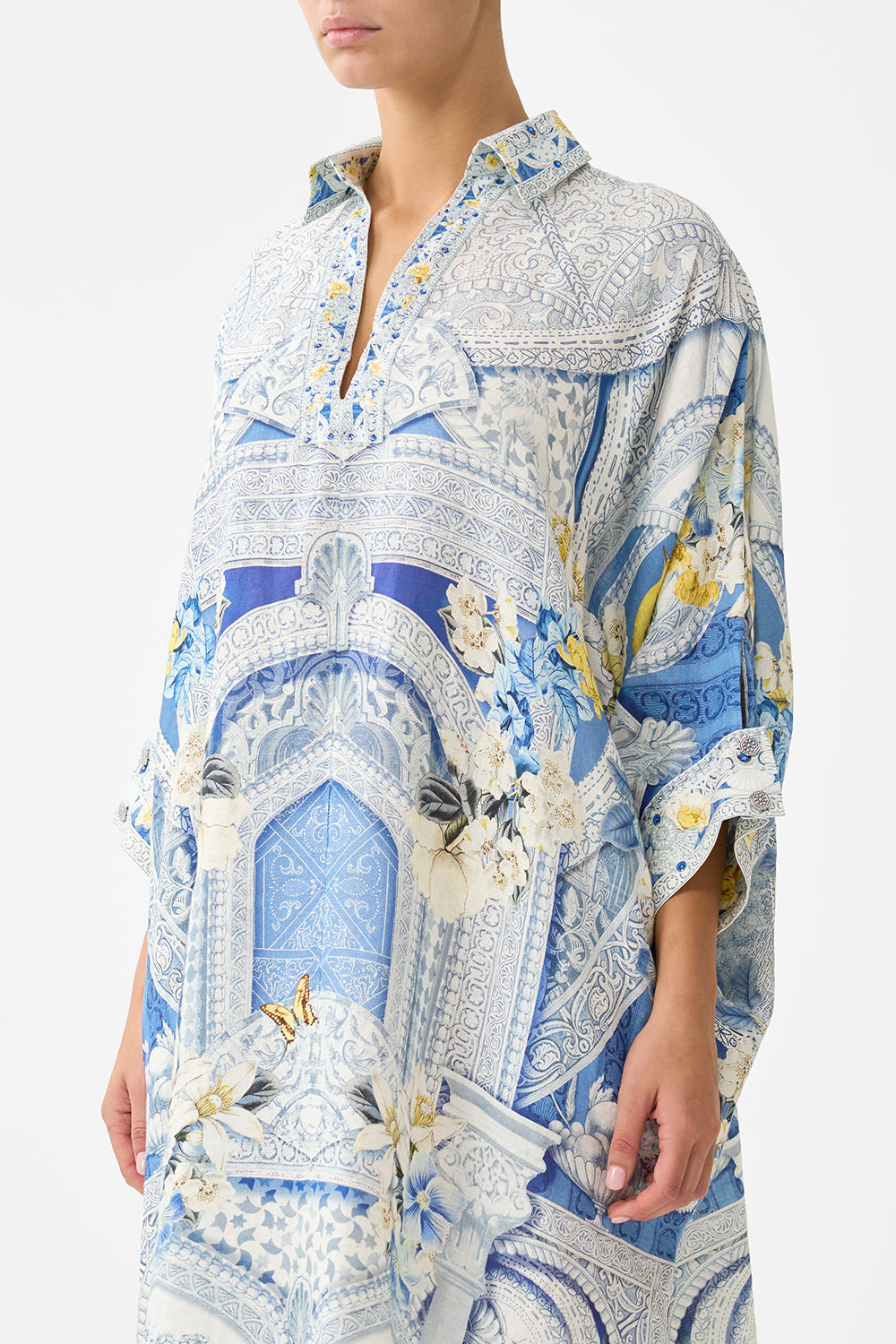 The CAMILLA WIDE BODY COLLARED KAFTAN DE NADA GRANADA