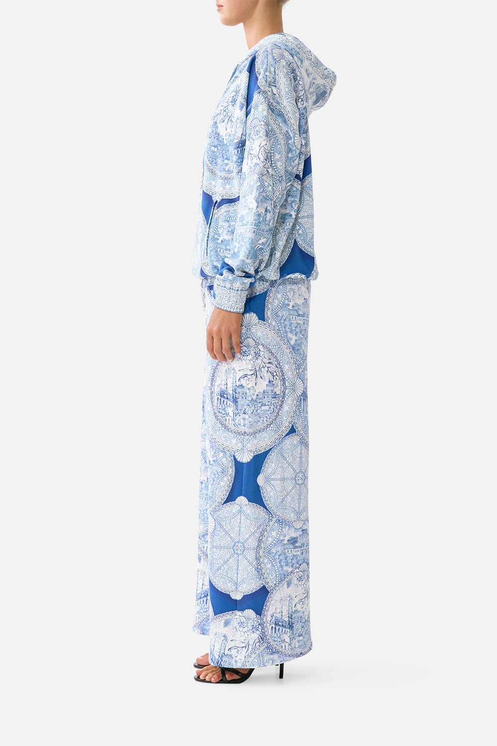 CONTRAST BAND HOODIE WITH SIDE POCKETS DE NADA GRANADA