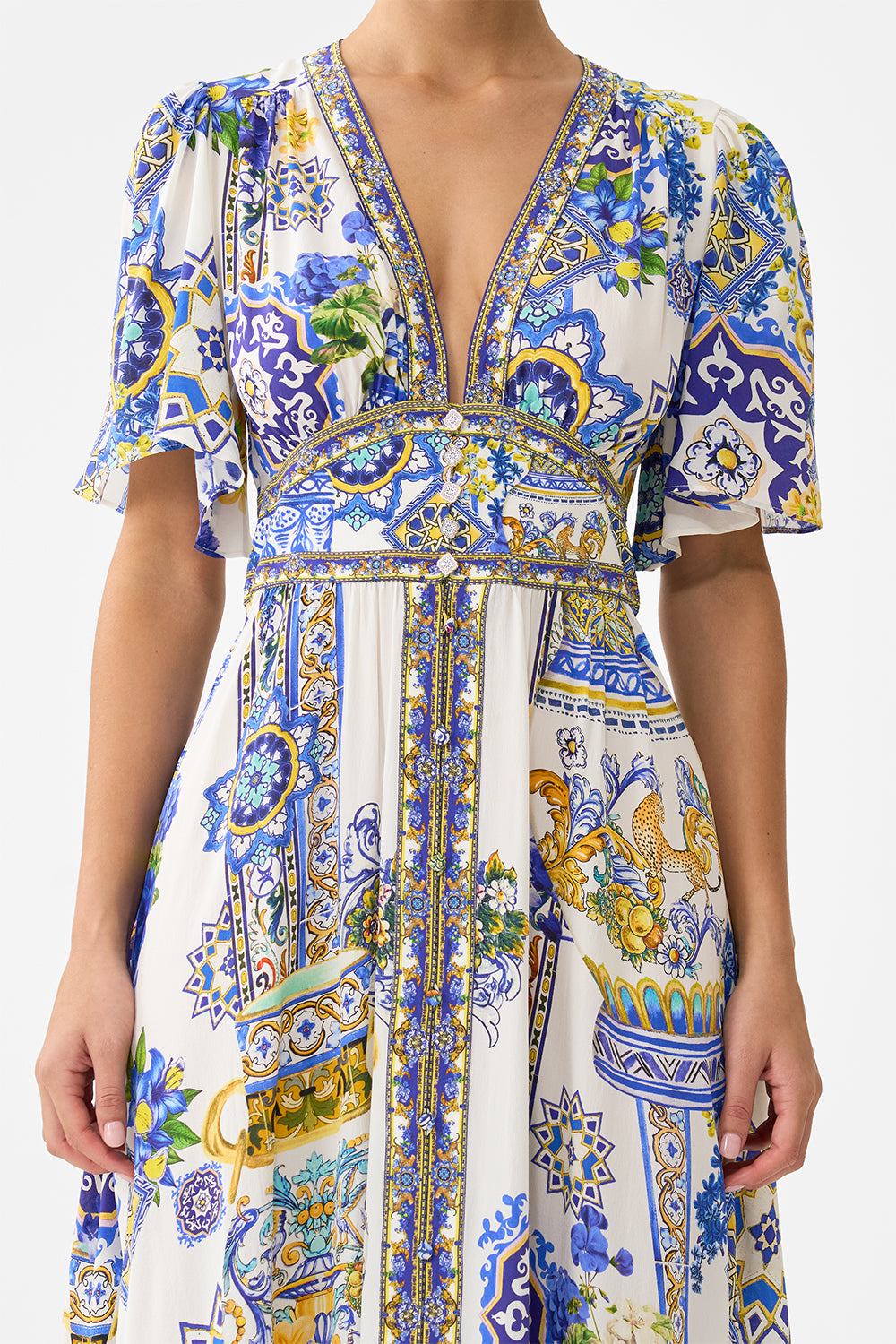 SHAPED WAISTBAND DRESS WITH FLUTTER SLEEVES ESPAÑA NIRVANA