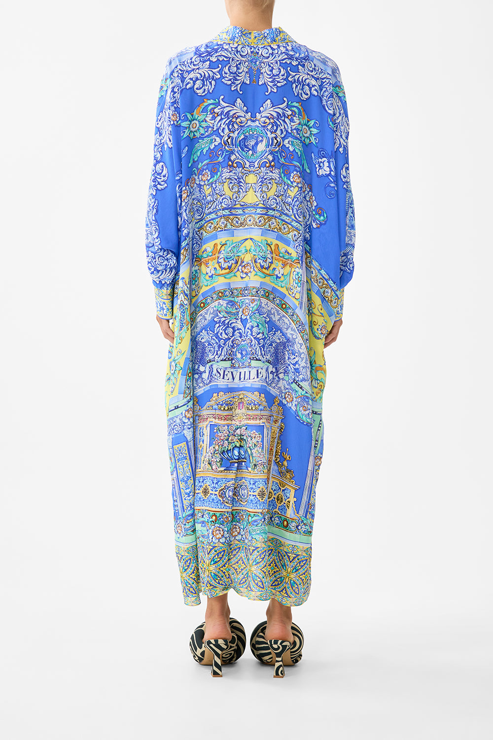 WING COLLAR KAFTAN BENEATH THE ANDALUSIAN SUN