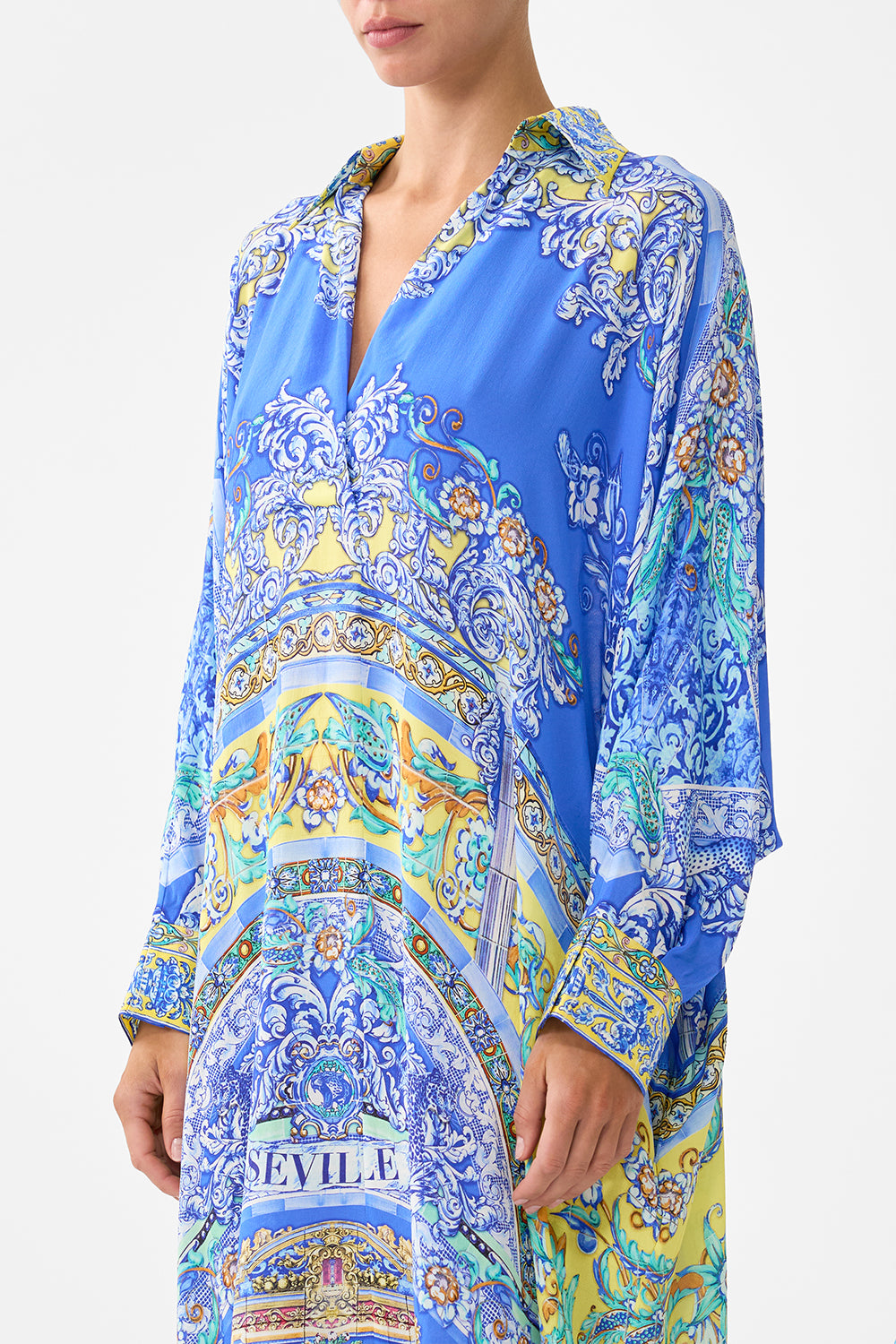 WING COLLAR KAFTAN BENEATH THE ANDALUSIAN SUN