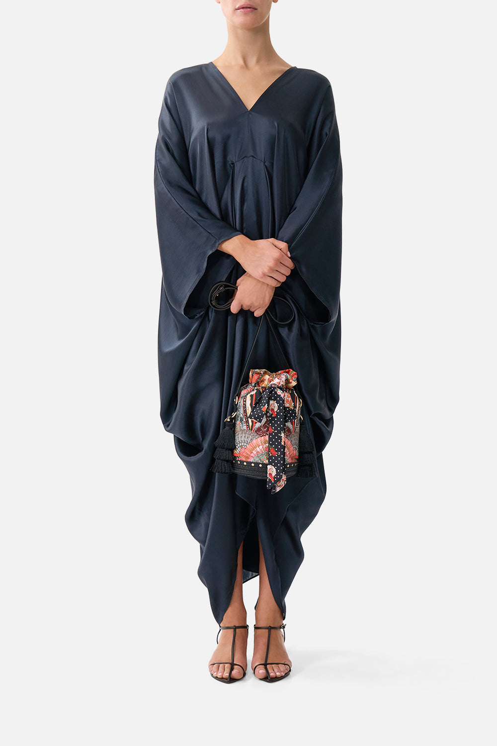 TIE TOP BUCKET BAG WITH TASSELS DAUGHTERS OF DUENDE