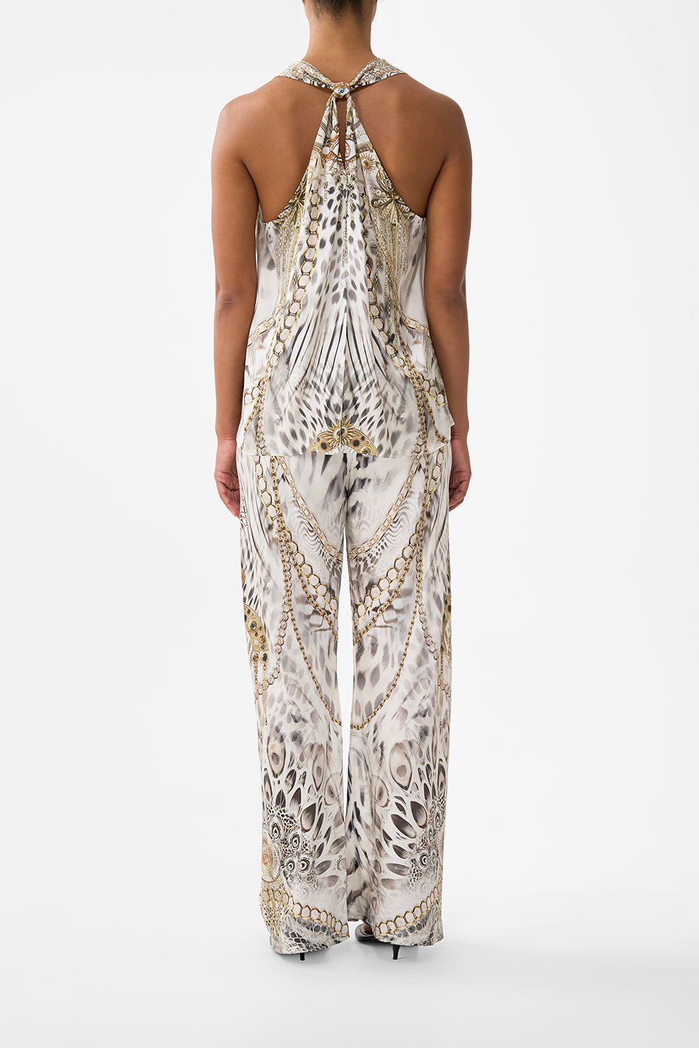 The CAMILLA V-NECK TOP WITH KNOT BACK LADY LIONHEART